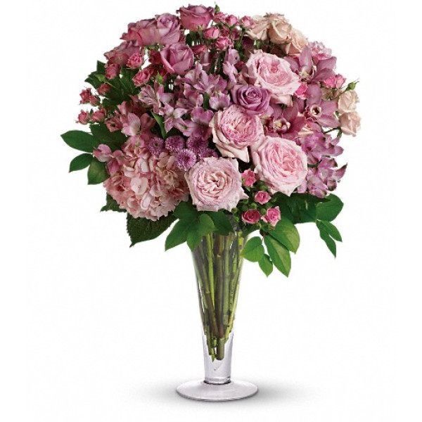 A La Mode Bouquet with Long Stemmed Roses